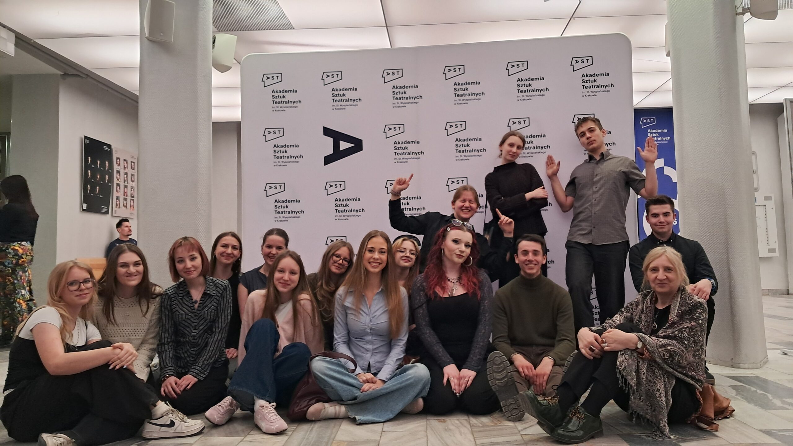 „Czyż nie dobija się koni?”